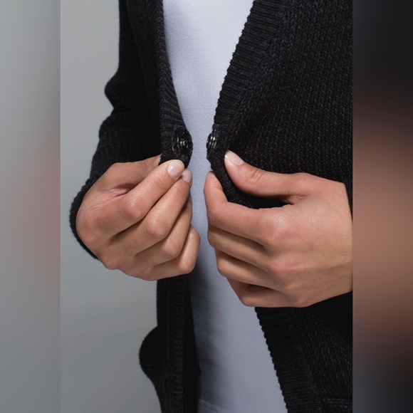 Lululemon We Like To Cardi  Black/Heathered Black  see pics for measurements - Picture 5 of 14